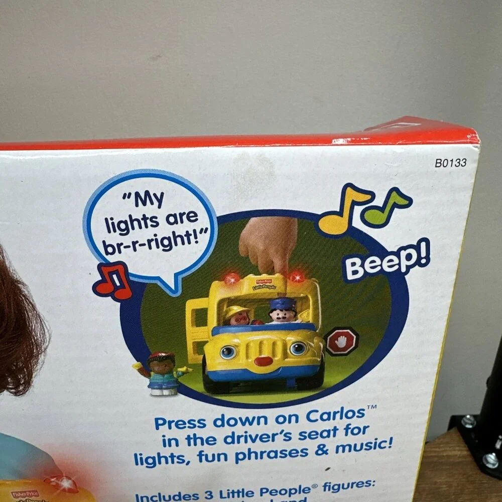 Fisher Price Little People Beeps The School Yellow Bus Eyes Move SEALED‎ 2002